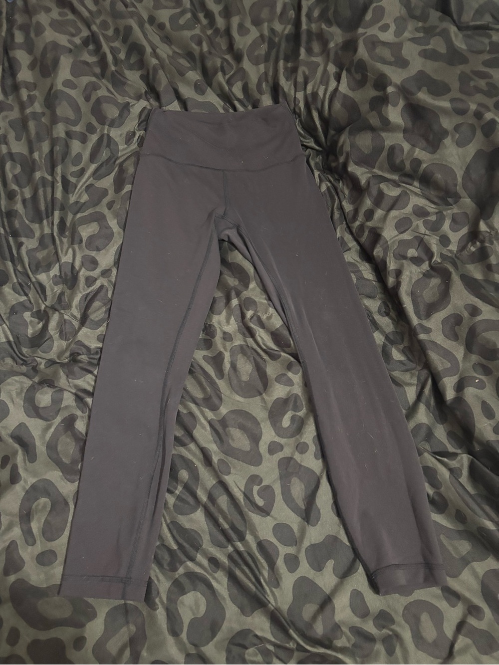 Lululemon leggings - Picture 1 of 2